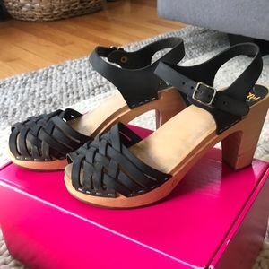 Swedish Hasbeens sky high braided clog